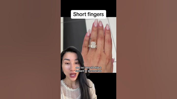 Flattering engagement rings for different finger shapes. #engagementring #engagementrings