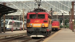 Тепловоз и электровозы на ст. Бухарешть-Норд / Diesel and electric locomotives at Bucharest-Nord(Тепловозы 65 0959 и электровозы 425 576 и 425 517 на ст. Бухарешть-Норд, Румыния, 03.07.2016 Diesel locomotive 65 0959 and electric locomotives..., 2016-07-30T02:29:30.000Z)