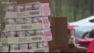 20,000 pounds of food given out during community pantry event Friday