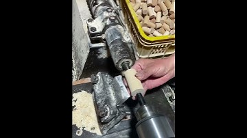 The cutting process of a small wooden handle- Good tools and machinery make work easy