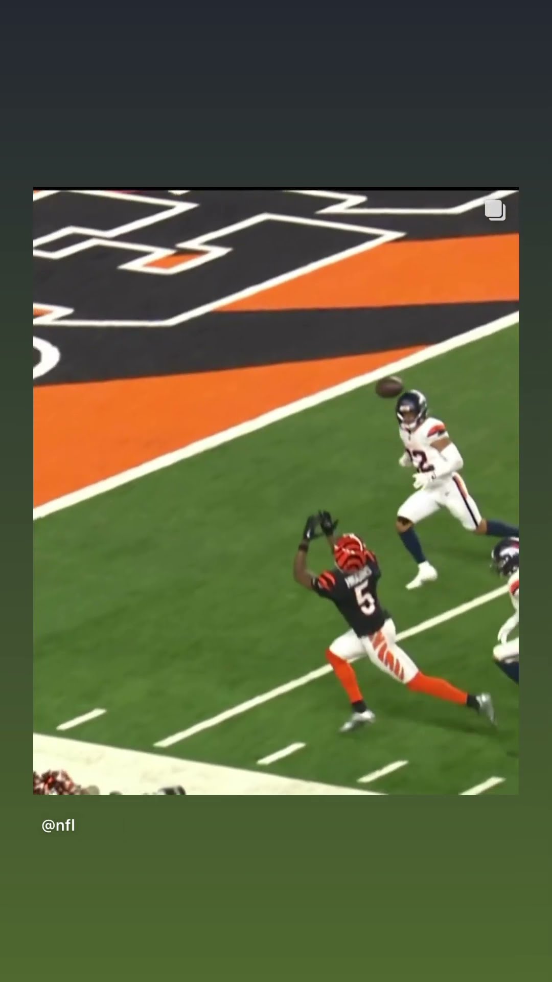 Was he inbound #hoodnews #bengals #joeburrow #teehiggins #catch #broncos #omg #how #wow #howto #wtf