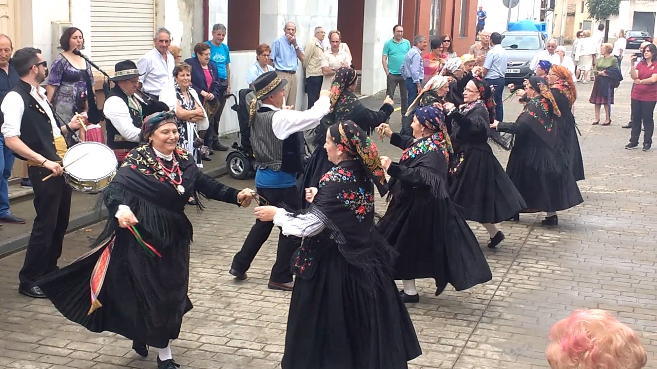 Jota de Leitariegos. Grupo Rescoldo de Gradefes.
