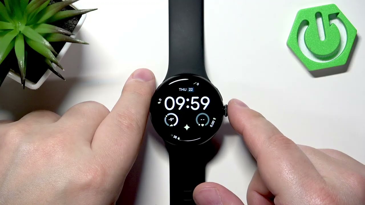 GOOGLE Pixel Watch 4 41mm - How to Set Up Screen Lock