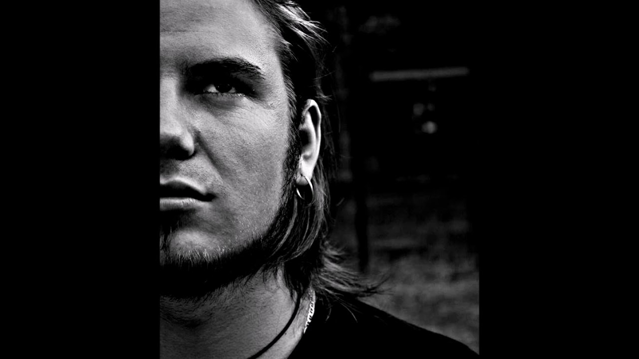 Alice CooperBed of Nails(Cover) (Live in the Studio) YouTube