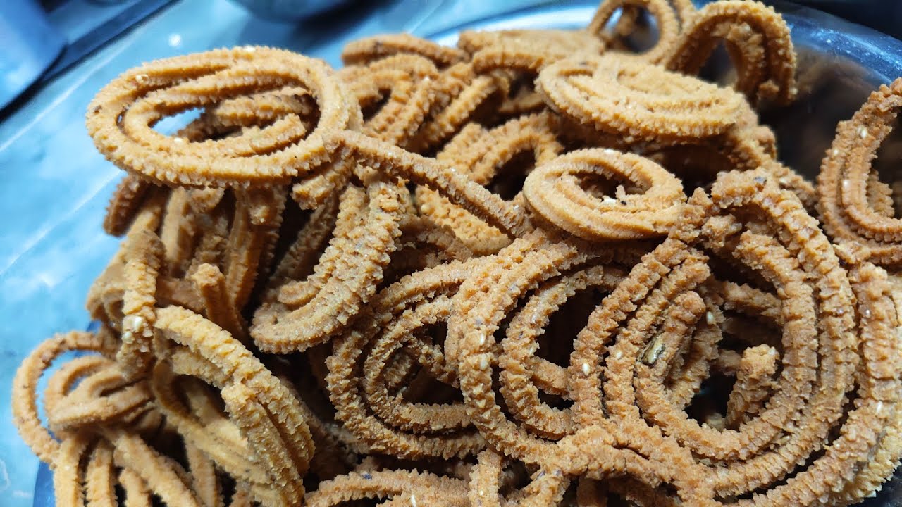 ಇನ್‌ಸ್ಟಂಟ್ ಚಕ್ಲಿ ರೆಸಿಪಿ | ಕರಕರೆಯ & ರುಚಿಯಾದ ಮರುಕ್ಕು | Tea Time Snack #trendingviralvideo #snacks 