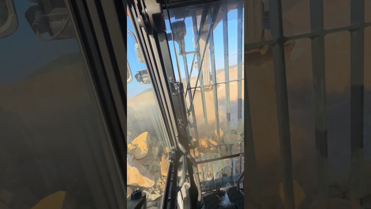 Volvo EC950F is working in Korea