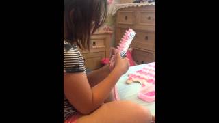Video Thumbnail for Loom Band Dress - Video 2 - Abi making her Loom band dres...