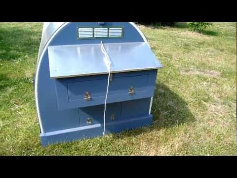 Les Poulaillers des Petites Plumes ! (Chicken Tractor)