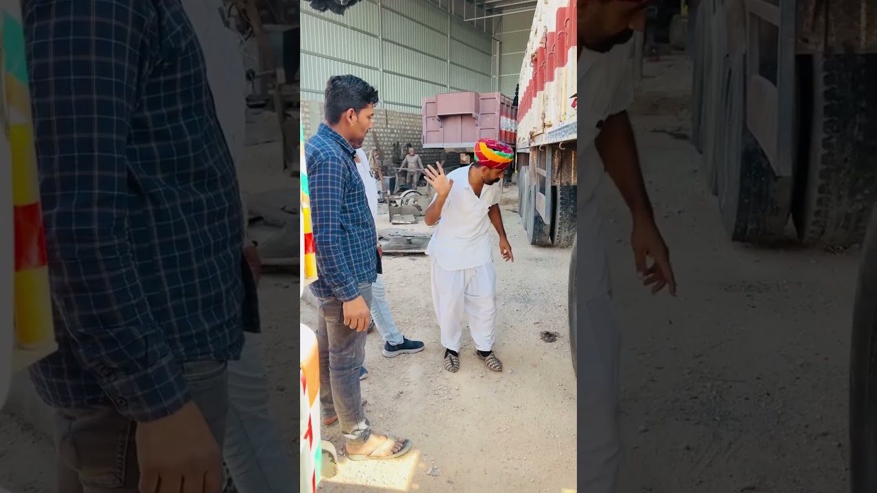 काकू और भंवर सेठ की कॉमेडी😂 #truck #trolly #comedy #funny #like #youtubeshorts #shorts #tranding 