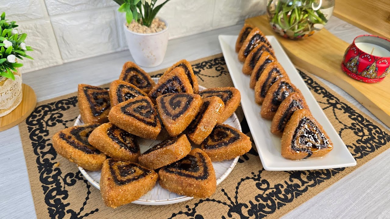 ندمت لكنت نحضر مقروط رولي بالطريقة العادية زيديلو هاد مكون بلاماتبيتيه راح تبهرك نتيجة Makrout roulé