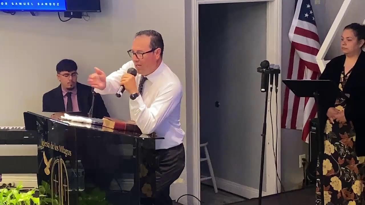 Bienvenidos a nuestro servicio especial de alabanza y adoración en vivo ...