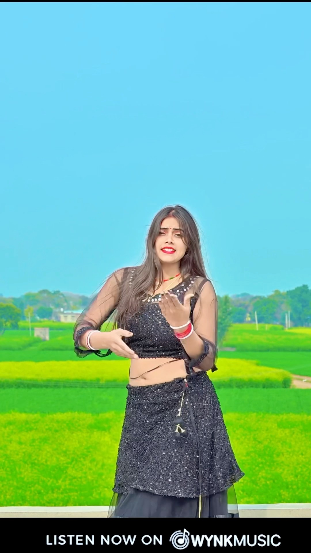 Naseeli Teri ankh o monalisa #shorts #dance #meenu #trending