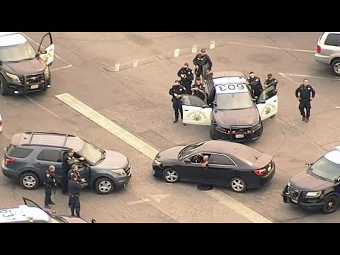 Raw Video: San Jose Police Apprehend Suspect Following Chase - YouTube
