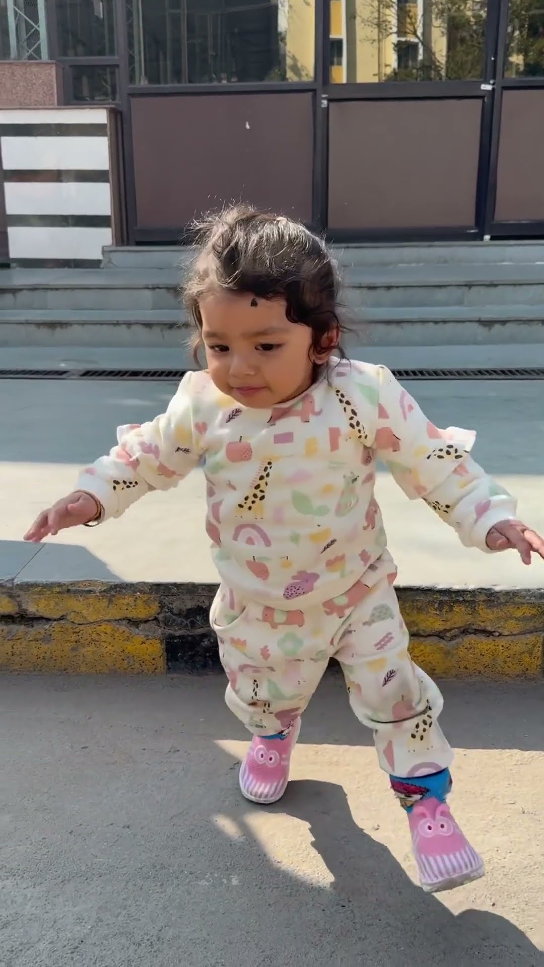 Cute baby jump ???