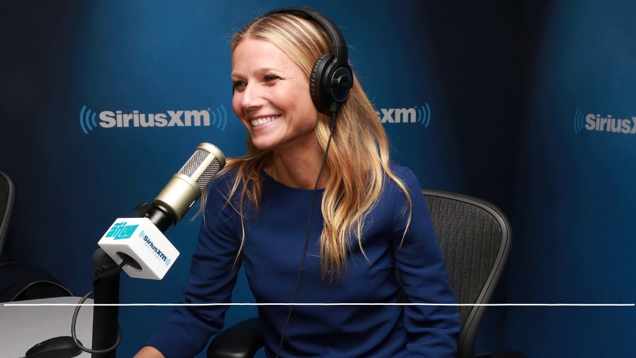Paltrow Talks Being Starstruck Around Meg Ryan During Early