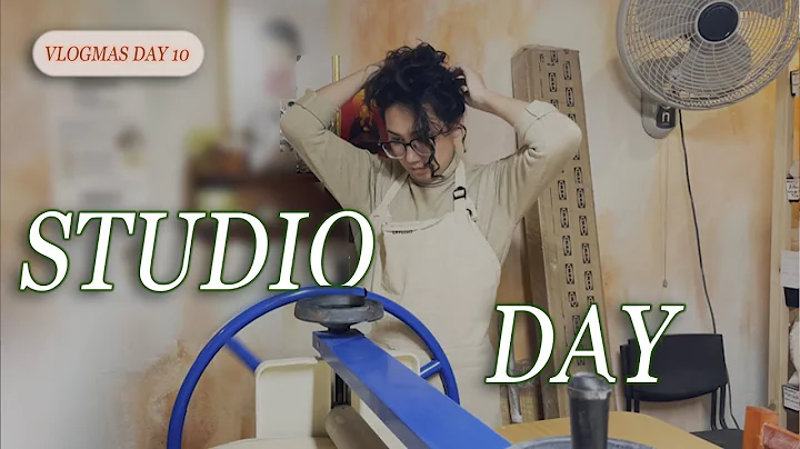 Making Ceramic Gingerbread Houses 🎄✨ PART 1 | Vlogmas Day 10