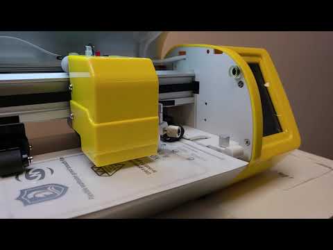 Screen Protector Cutter - Cuts protectors for all Models!