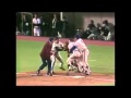 George Brett 1977 ALCS triple kicked by Nettles starting brawl の動画、YouTube…