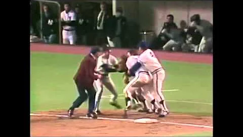 George Brett 1977 ALCS triple kicked by Nettles starting brawl