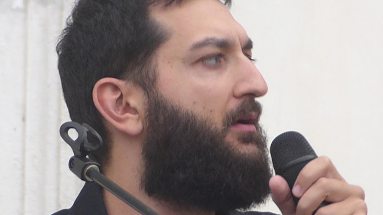 Vasco Brondi LIVE recitato*/A Forma di Fulmine/Le Ragazze Stanno Bene/recitato° Villa Manin 18/7/20