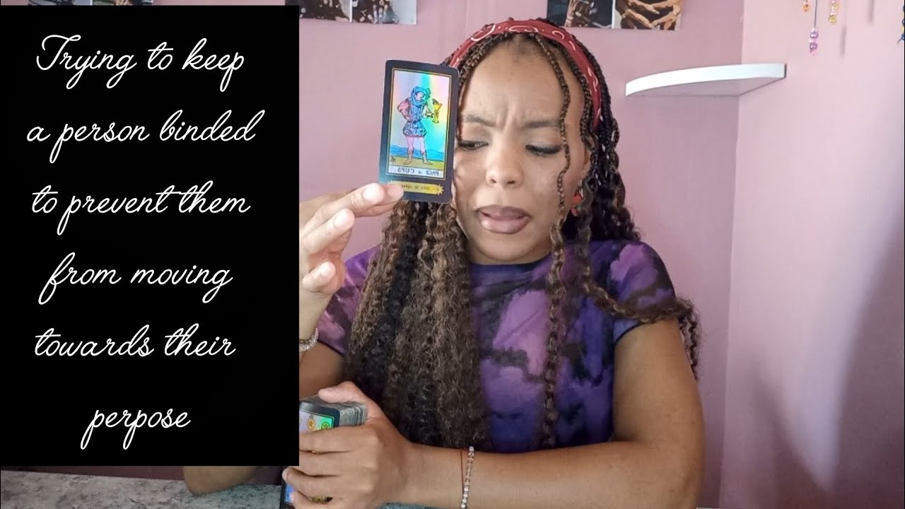 Попытка удержать человека, чтобы помешать ему двигаться к своей цели.