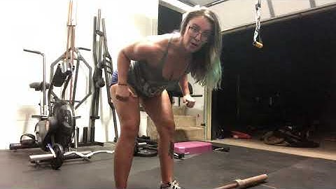 Barbell Rows Vs. Pendlay Rows: How To Perform The Pendlay Row