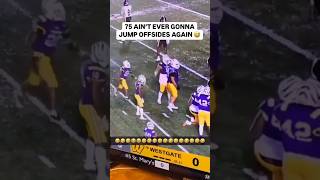 2nd one FELT PERSONALπ
Bro got it from 2 of him teammates for jumping offside π
#nfl #football #collegefootball 2nd one FELT PERSONALπ