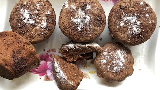 CHRISTMAS SPECIAL: Eggless Chocolate Cupcakes Recipe l चॉकलेट कपकेक रेसीपी (हिंदी मैं)
