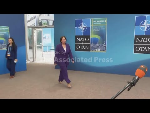 Video NATO ministers comment on Trump's about face on US troop moves in Europe