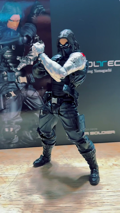 Unboxing Revoltech Amazing Yamaguchi Winter Soldier #actionfigures #unboxing #collector #marvel