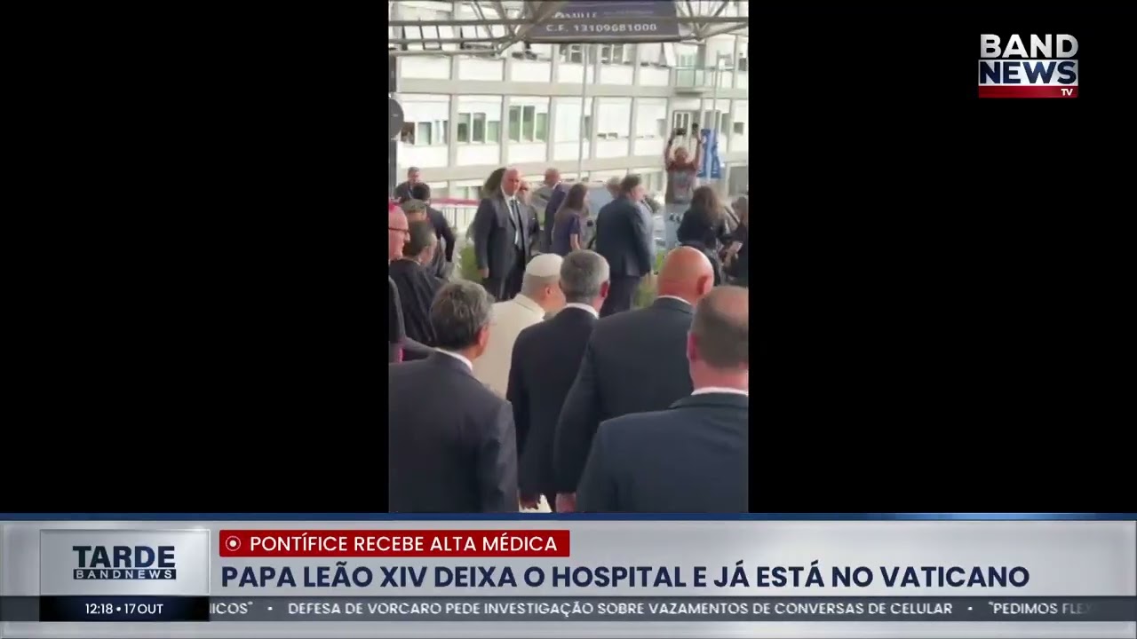 Papa Leão XIV deixa hospital após cirurgia e já está no Vaticano