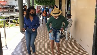 Casal Dançando Linda Bela Elias Monkbel Em Público No Pinho De Orlandinho Rei Do Piseiro