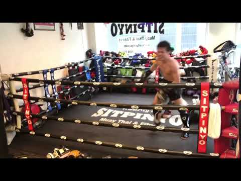 Sitpinyo Muay Thai and Fitness Kickboxing Gym Central Hong Kong