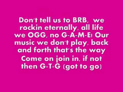 Slumber Party Girls- The Texting Song Lyrics