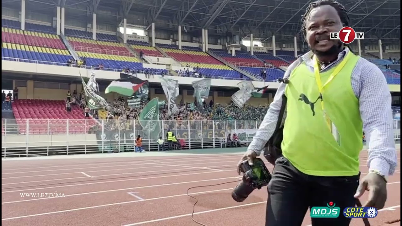 الجماهير الرجاوية تحتل ملعب الشهداء بأهازيج وأغاني من عالم آخر