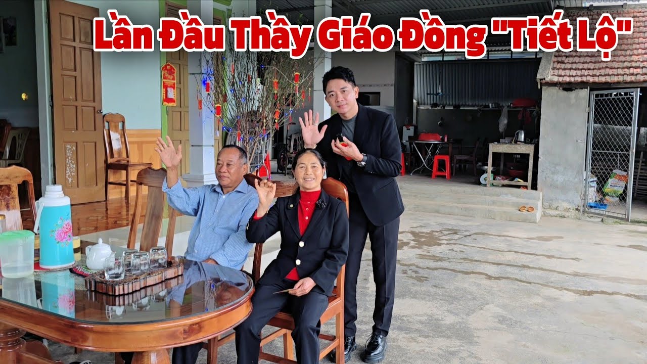 Bất ngờ cha mẹ xuất hiện nói điều này cùng thầy giáo đồng gửi tới quý vị nhân dịp đầu năm mới