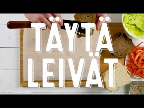 Pyöreä voileipäkakku on paitsi näyttävä, myös erinomaisen herkullinen. Tämä pyöreä voileipäkakku val. 