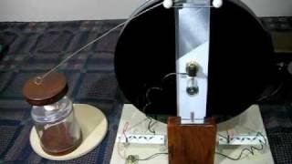 Self-starting electronic electrostatic machine