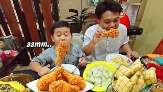 LEBARAN IDUL ADHA EYBEL & EYZEL GAK SABAR MAKAN AYAM ??