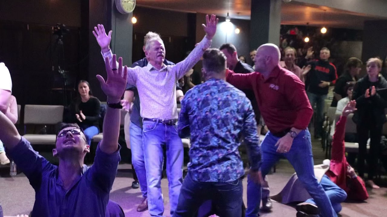 Wessel du Bruyn - Power of God shakes the place