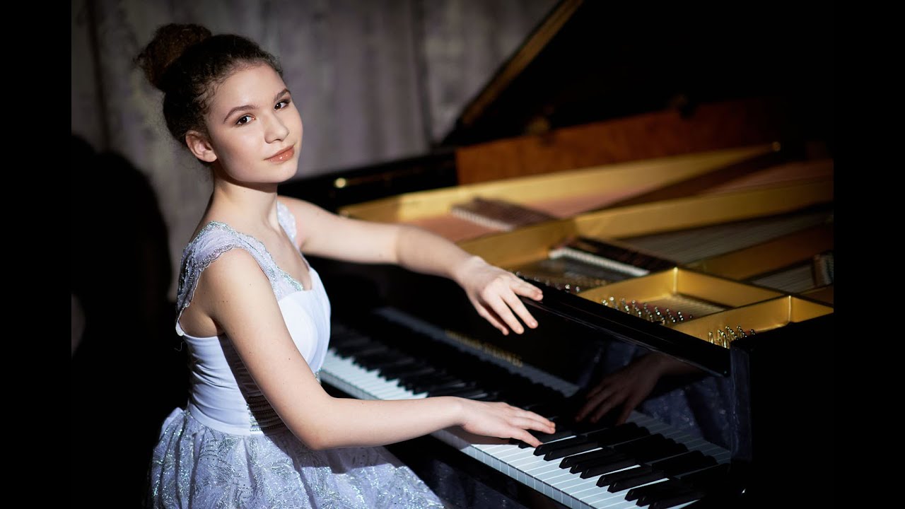 Varvara Kutuzova - Tchaikovsky Theme & Variations Op. 19 No.6