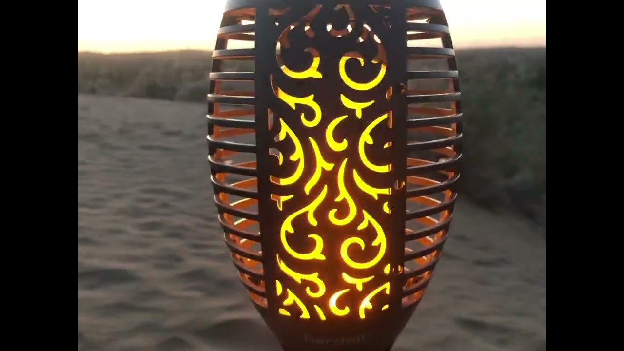 Our guest, artist Jenka, weaves together snapshoots of her stay at Kaner Retreat in this montage.