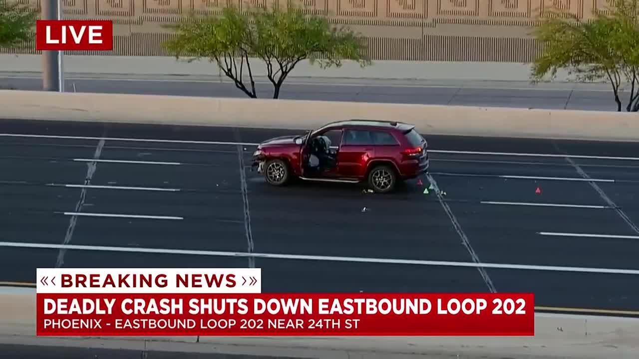 Deadly crash closes Loop 202 in Phoenix; impairment suspected - YouTube