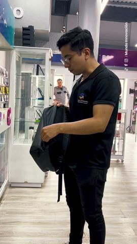 La mochila de Pedro Pedro Pedro P 😎 Mochila Led Inteligente 😱#gadgets #smart #mochilainteligente