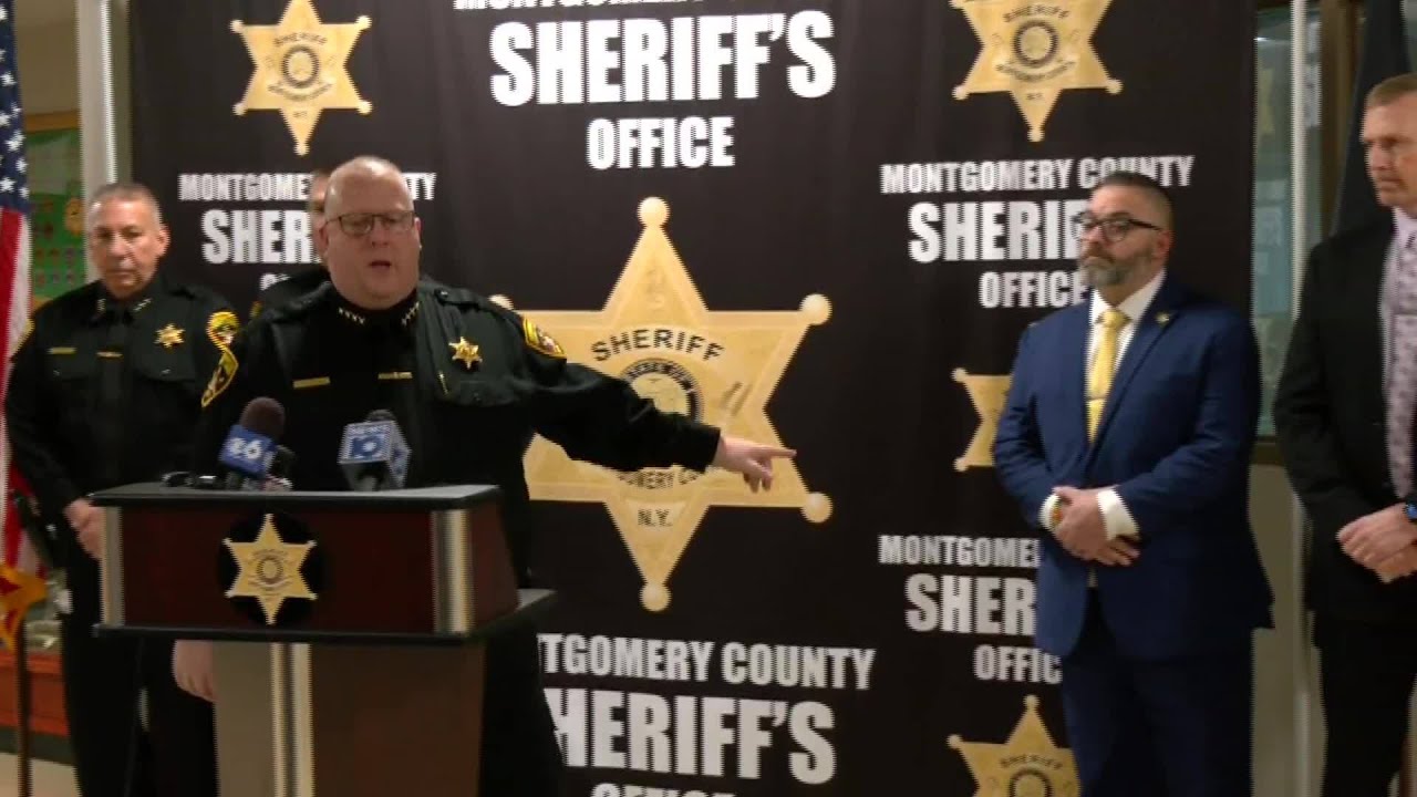 Press conference on Amsterdam triple stabbing