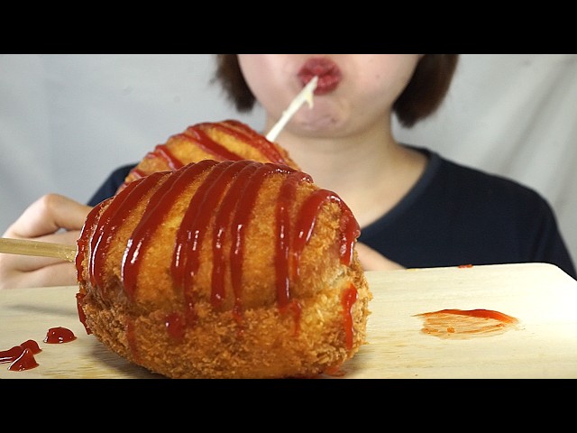 【ASMR】熱々!!伸び～る巨大ハムチーズハットグを食べる音 |ザクザク咀嚼音