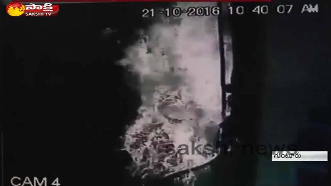 Fire Accident In Guntur Petrol bunk