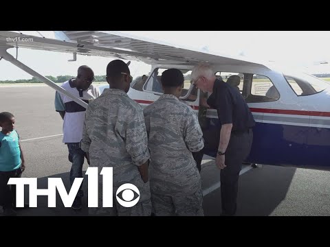 Arkansas students reach new heights honor Tuskegee Airmen - YouTube