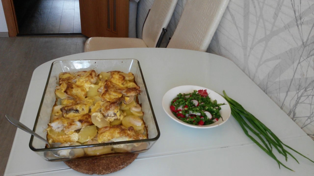 Красный морской окунь, запеченный в духовке с овощами Красный морской окунь, запеченный в духовке с овощами