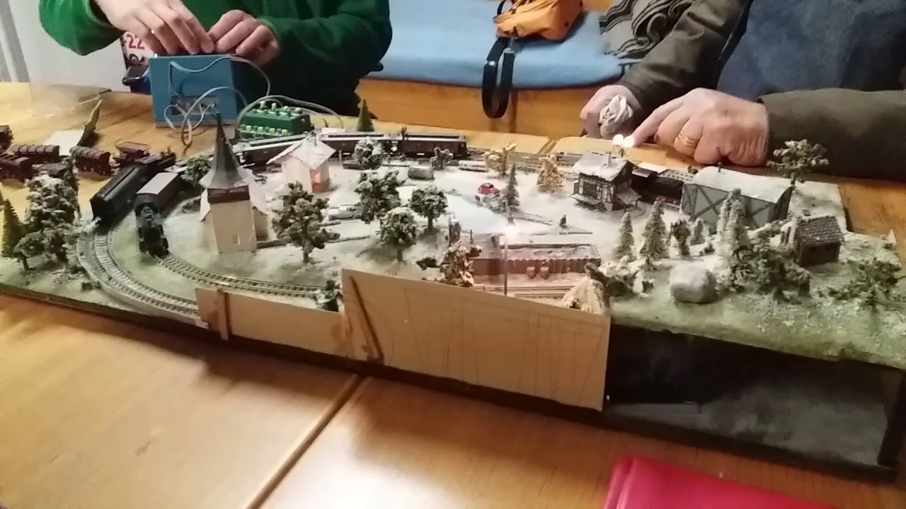 Model trian scale N - YouTube